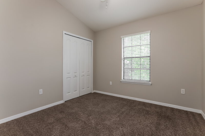 2,260/Mo, 5511 Kinglethill Dr Lithia, FL 33547 Main Bathroom View 2