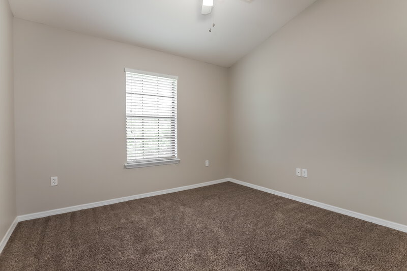 2,260/Mo, 5511 Kinglethill Dr Lithia, FL 33547 Bedroom View