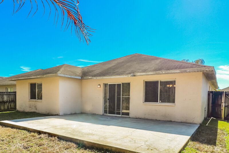 2,175/Mo, 27750 Breakers Dr Wesley Chapel, FL 33544 Rear View