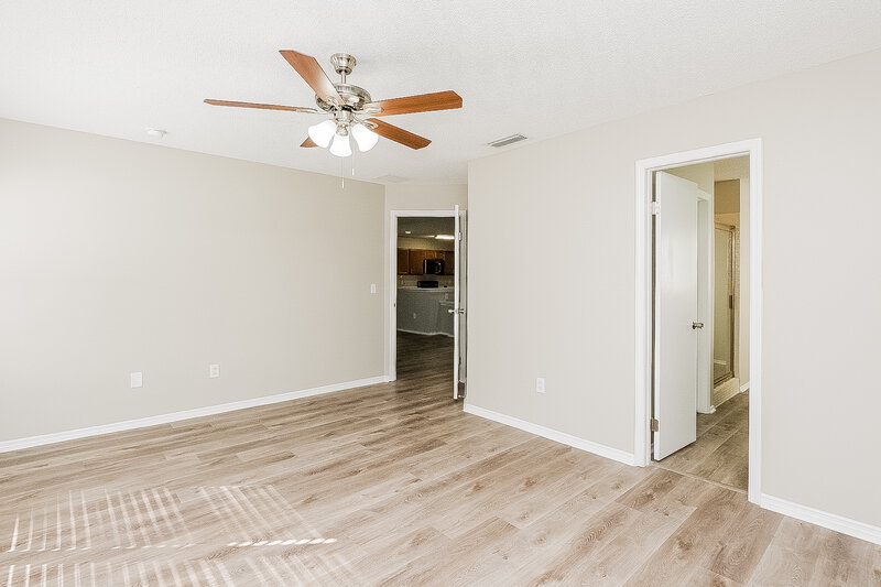 2,770/Mo, 9519 Pebble Glen Ave Tampa, FL 33647 Main Bedroom View