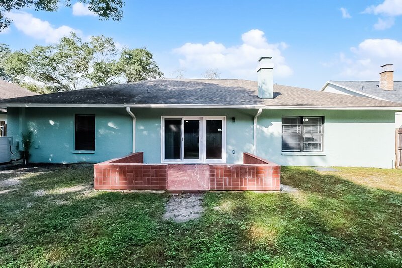 2,770/Mo, 9519 Pebble Glen Ave Tampa, FL 33647 Rear View