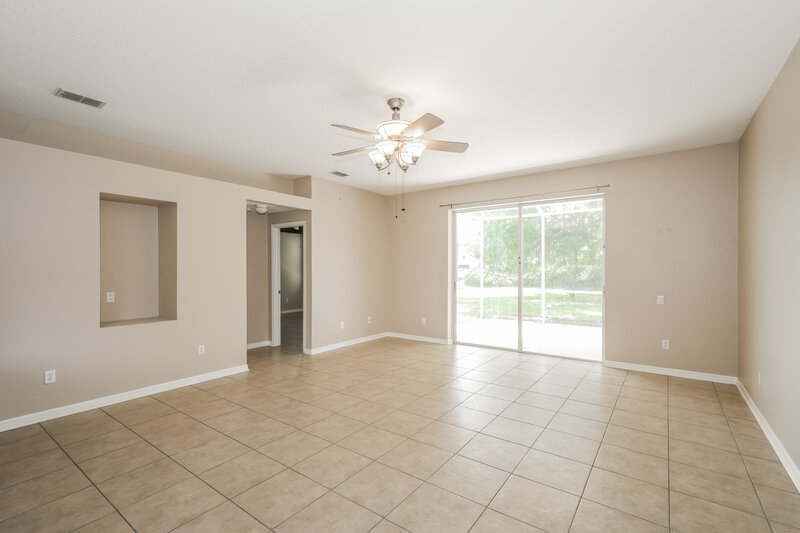 4,610/Mo, 5512 Terrain de Golf Dr Lutz, FL 33558 Family Room View 3