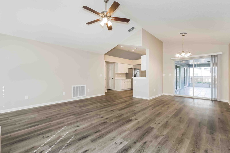 2,285/Mo, 4551 Oak River Cir Valrico, FL 33596 Living Room View