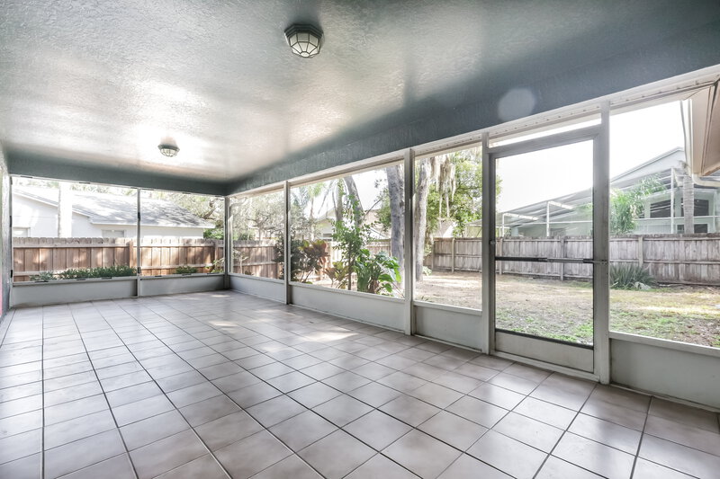 2,285/Mo, 4551 Oak River Cir Valrico, FL 33596 Screen Porch View