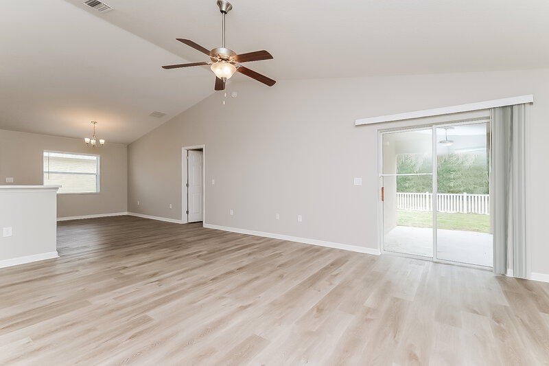 1,975/Mo, 1223 Sheridan Bay Dr Ruskin, FL 33570 Living Room View 2