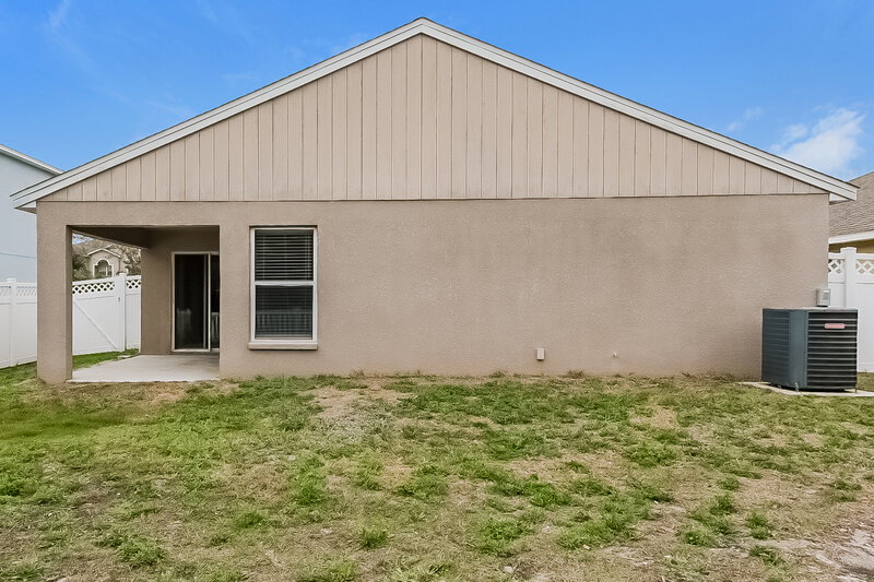 1,975/Mo, 1223 Sheridan Bay Dr Ruskin, FL 33570 Rear View