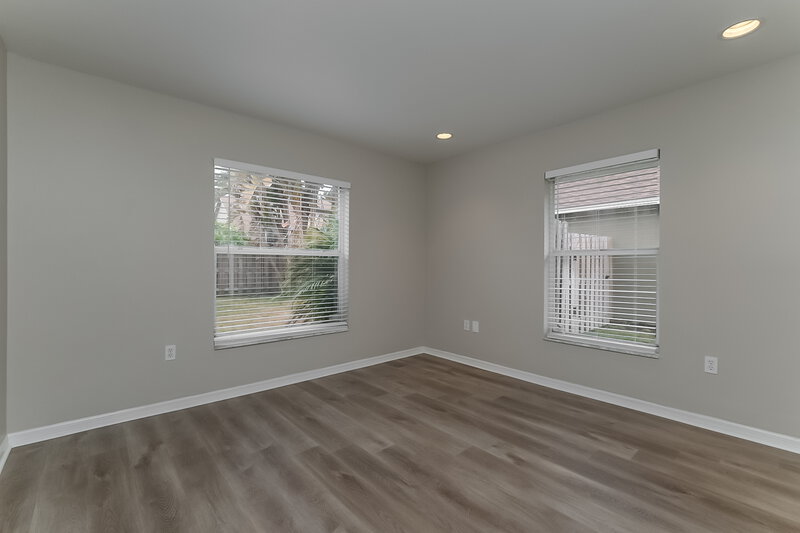 2,450/Mo, 2002 Alafia Oaks Dr Valrico, FL 33596 Bedroom View