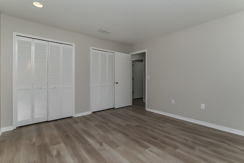 2,450/Mo, 2002 Alafia Oaks Dr Valrico, FL 33596 Bedroom View 2