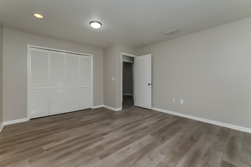 2,450/Mo, 2002 Alafia Oaks Dr Valrico, FL 33596 Bedroom View 4