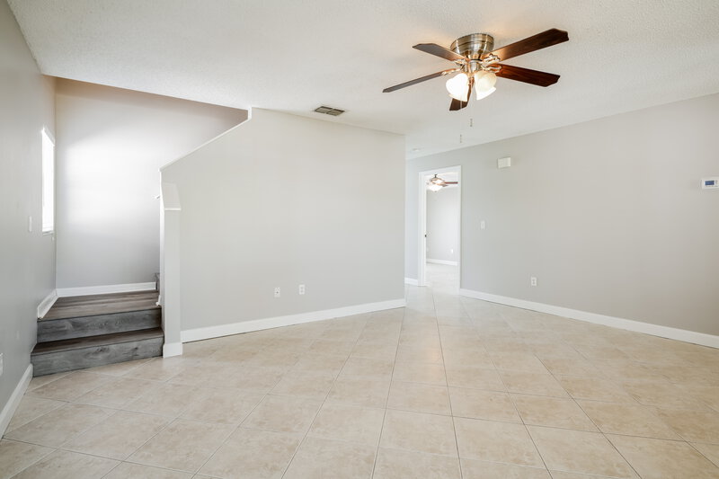 3,740/Mo, 22723 Saint Thomas Cir Lutz, FL 33549 Living Room View 2