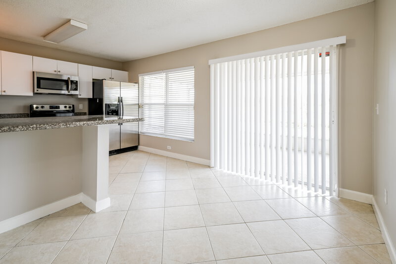 3,740/Mo, 22723 Saint Thomas Cir Lutz, FL 33549 Dining Room View