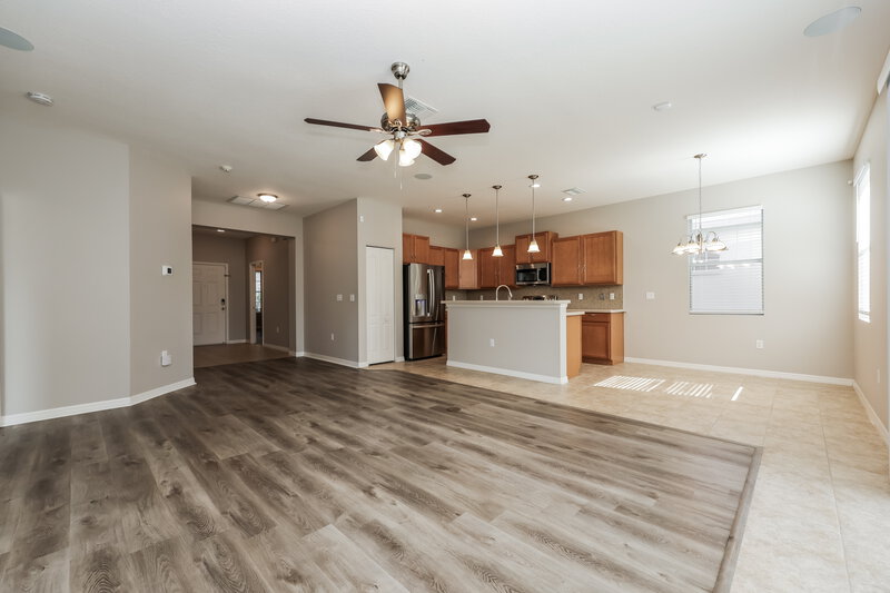 2,165/Mo, 6222 Twin Bridges Dr Zephyrhills, FL 33541 Living Room View 2