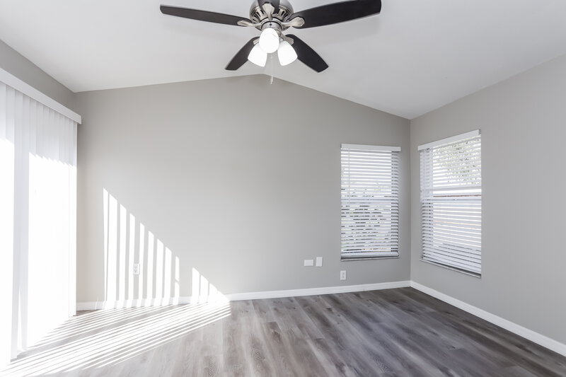 2,440/Mo, 1217 Etchfield Cir Brandon, FL 33511 Main Bedroom View