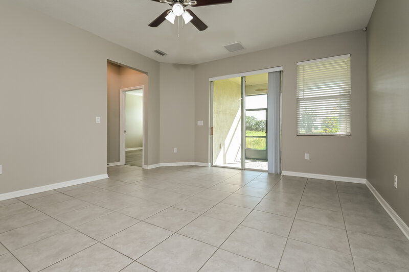 2,175/Mo, 11857 Brighton Knoll Loop Riverview, FL 33579 Living Room View 2