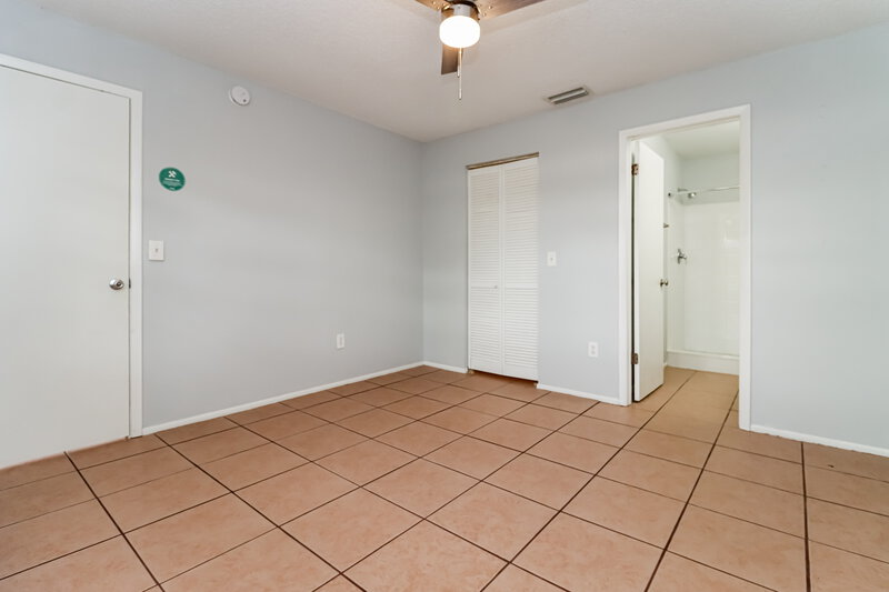 2,200/Mo, 14609 Knoll Ridge Dr Tampa, FL 33625 Main Bedroom View