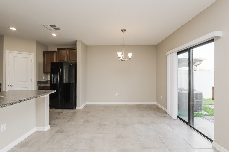 2,610/Mo, 4323 Globe Thistle Dr Tampa, FL 33619 Dining Room View