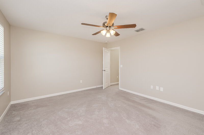 2,610/Mo, 4323 Globe Thistle Dr Tampa, FL 33619 Main Bedroom View 2