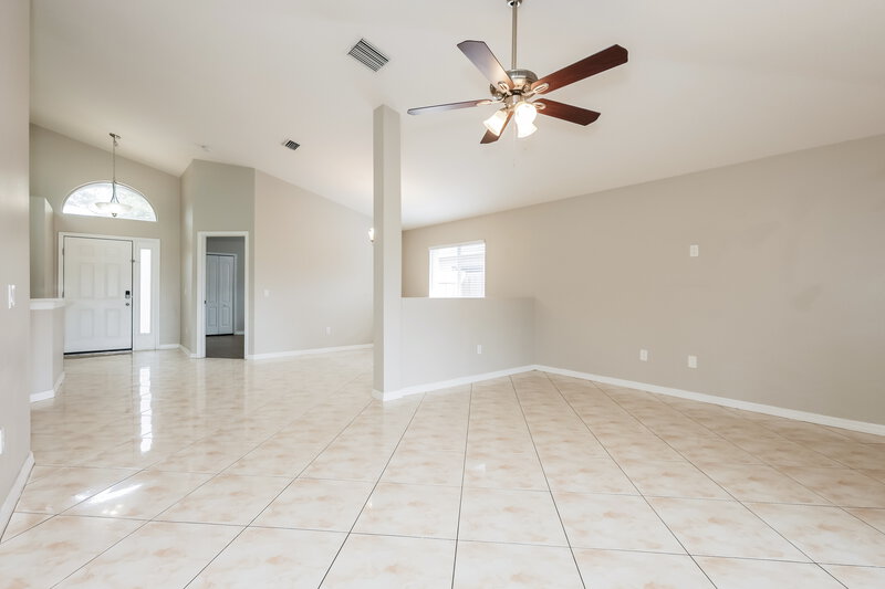 2,230/Mo, 1915 Brandon Brook Rd Valrico, FL 33594 Living Room View