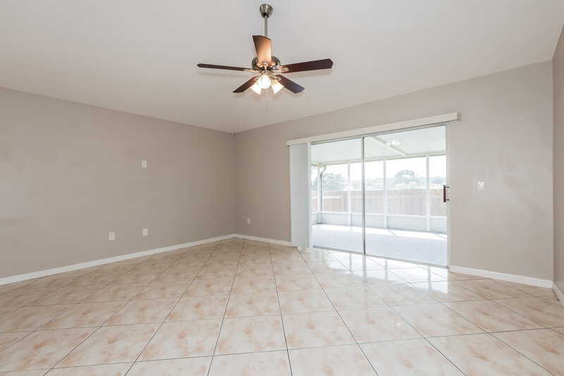 2,230/Mo, 1915 Brandon Brook Rd Valrico, FL 33594 Living Room View 2
