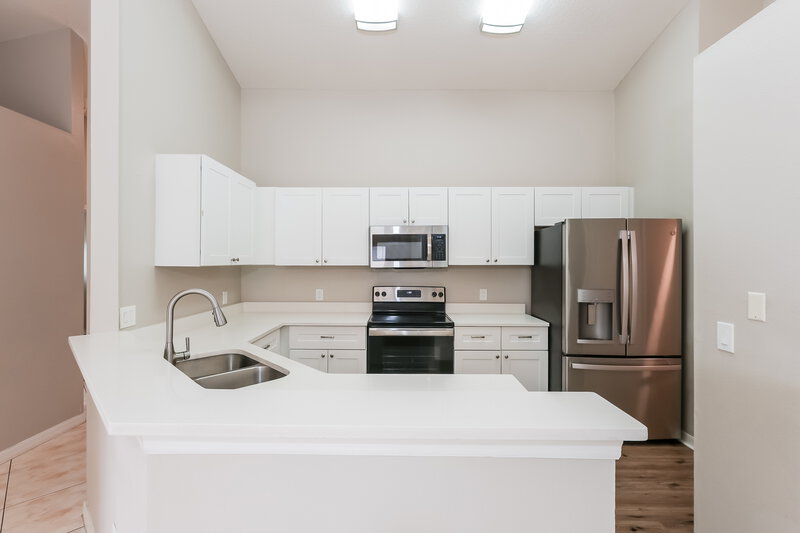 2,230/Mo, 1915 Brandon Brook Rd Valrico, FL 33594 Kitchen View