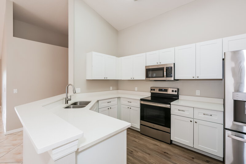 2,230/Mo, 1915 Brandon Brook Rd Valrico, FL 33594 Kitchen View 2
