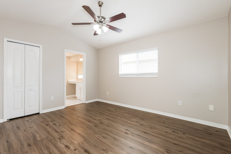 2,230/Mo, 1915 Brandon Brook Rd Valrico, FL 33594 Main Bedroom View