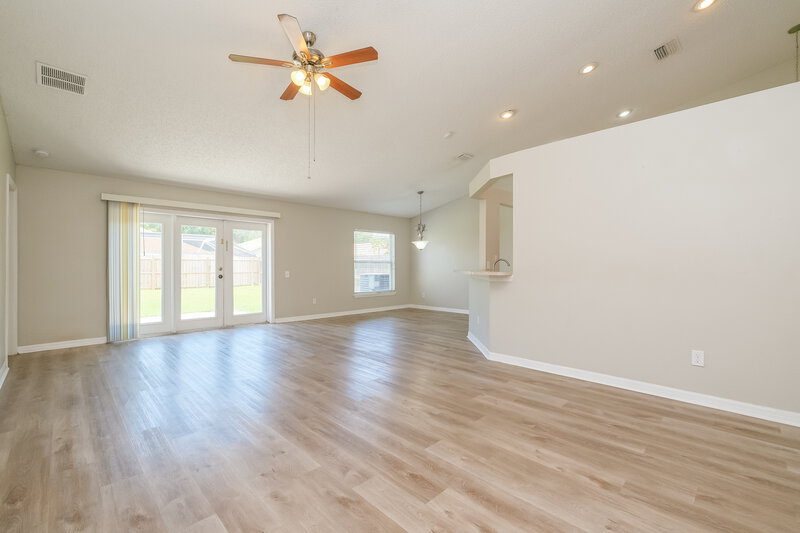 2,155/Mo, 10408 Hallmark Blvd Riverview, FL 33578 Living Room View