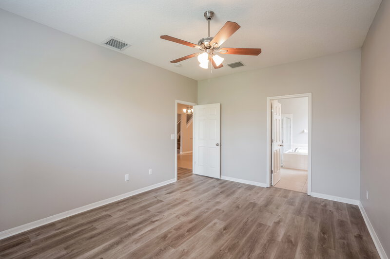 3,500/Mo, 11410 Blue Lilac Ave Riverview, FL 33578 Main Bedroom View 2