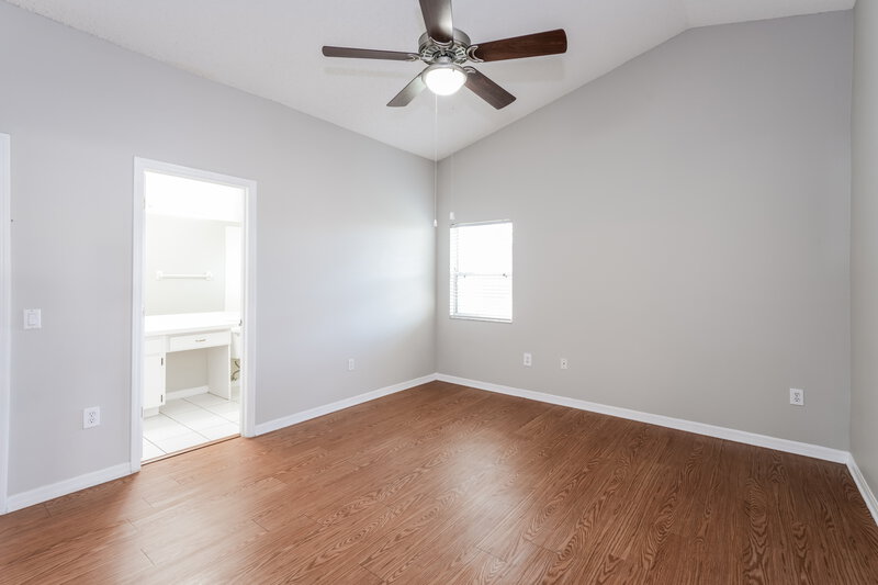 2,265/Mo, 28454 Meadowrush Way Wesley Chapel, FL 33543 Main Bedroom View