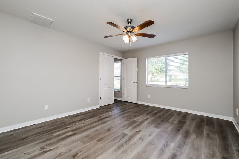 2,445/Mo, 3326 Clover Blossom Cir Land O Lakes, FL 34638 Main Bedroom View 2