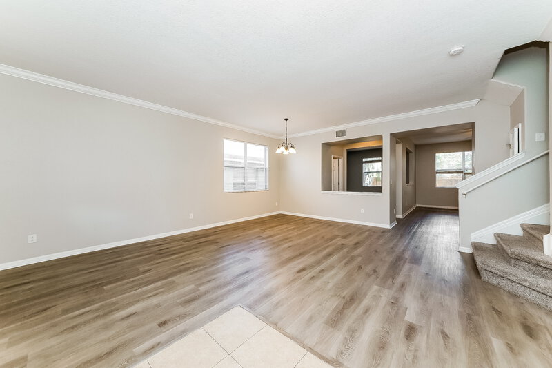 2,375/Mo, 319 Vine Cliff St Ruskin, FL 33570 Living Room View