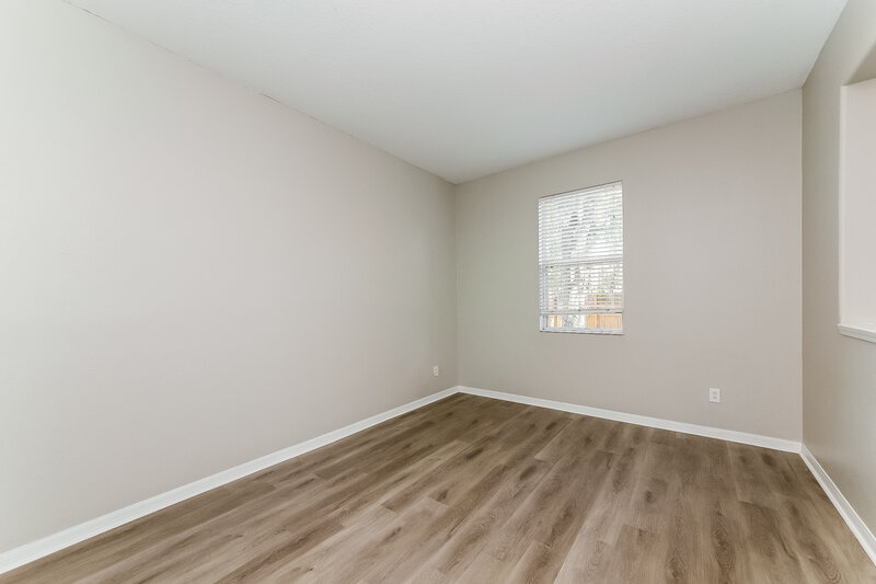 2,375/Mo, 319 Vine Cliff St Ruskin, FL 33570 Bedroom View