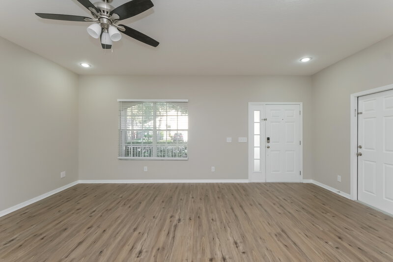 2,680/Mo, 12923 Terrace Springs Dr Temple Terrace, FL 33637 Living Room View