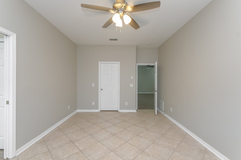 2,680/Mo, 12923 Terrace Springs Dr Temple Terrace, FL 33637 Main Bedroom View 2