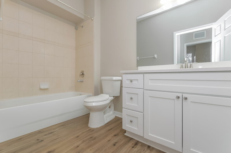 2,680/Mo, 12923 Terrace Springs Dr Temple Terrace, FL 33637 Bathroom View