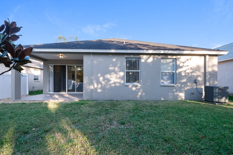 2,680/Mo, 12923 Terrace Springs Dr Temple Terrace, FL 33637 Rear View