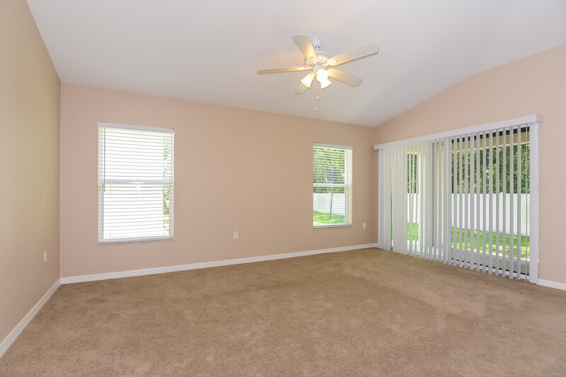 2,140/Mo, 7241 Twin Cedar Ln Lakeland, FL 33810 Living Room View 2