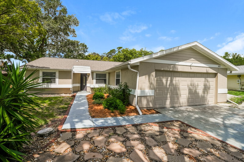 2,725/Mo, 412 Lakeview Dr Oldsmar, FL 34677 External View