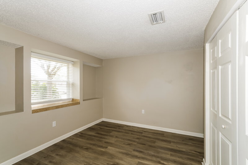 2,725/Mo, 412 Lakeview Dr Oldsmar, FL 34677 Bedroom View