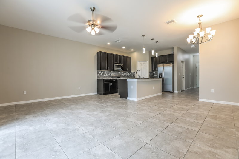 2,210/Mo, 7902 Evergreen Creek Ct Riverview, FL 33578 Living Room View 2