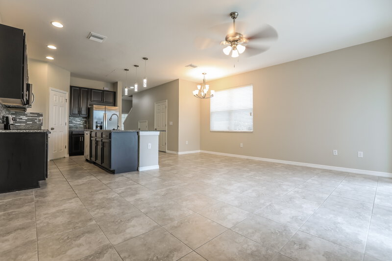 2,210/Mo, 7902 Evergreen Creek Ct Riverview, FL 33578 Living Room View 3