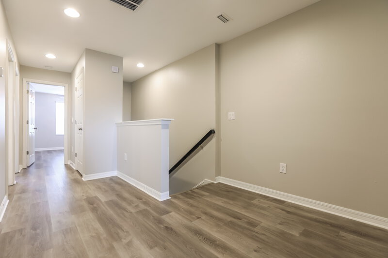 2,210/Mo, 7902 Evergreen Creek Ct Riverview, FL 33578 Loft View