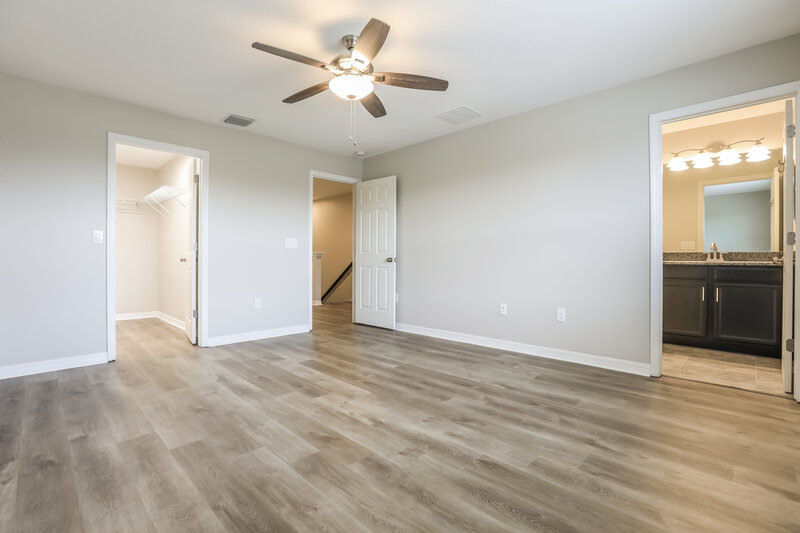 2,210/Mo, 7902 Evergreen Creek Ct Riverview, FL 33578 Main Bedroom View 2