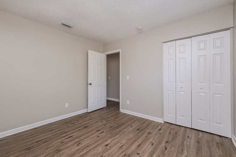 2,370/Mo, 736 Isleton Dr Brandon, FL 33511 Bedroom View 3