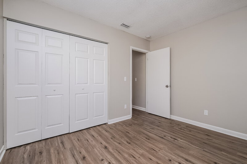 2,370/Mo, 736 Isleton Dr Brandon, FL 33511 Bedroom View 4