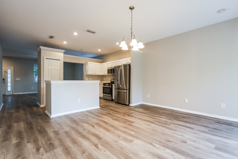 2,320/Mo, 6707 Cambridge Park Dr Apollo Beach, FL 33572 Dining Room View 2