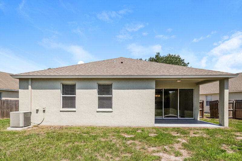 2,295/Mo, 6707 Cambridge Park Dr Apollo Beach, FL 33572 Rear View