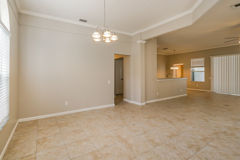 4,250/Mo, 2018 Samantha Ln Valrico, FL 33594 Dining Room View
