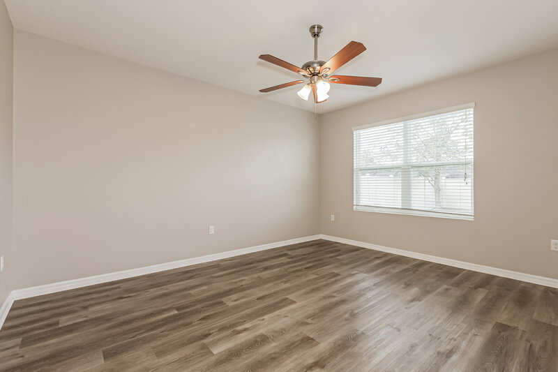 0/Mo, 12009 Gillingham Harbor Ln Gibsonton, FL 33534 Main Bedroom View 2