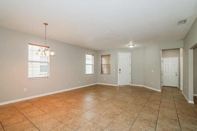 2,195/Mo, 9322 Zincoe Ln Land O' Lakes, FL 34638 Living Room View